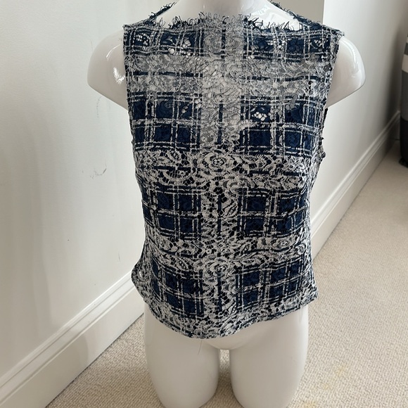 Navy and white plaid pattern lace top w camisole - Picture 7 of 8
